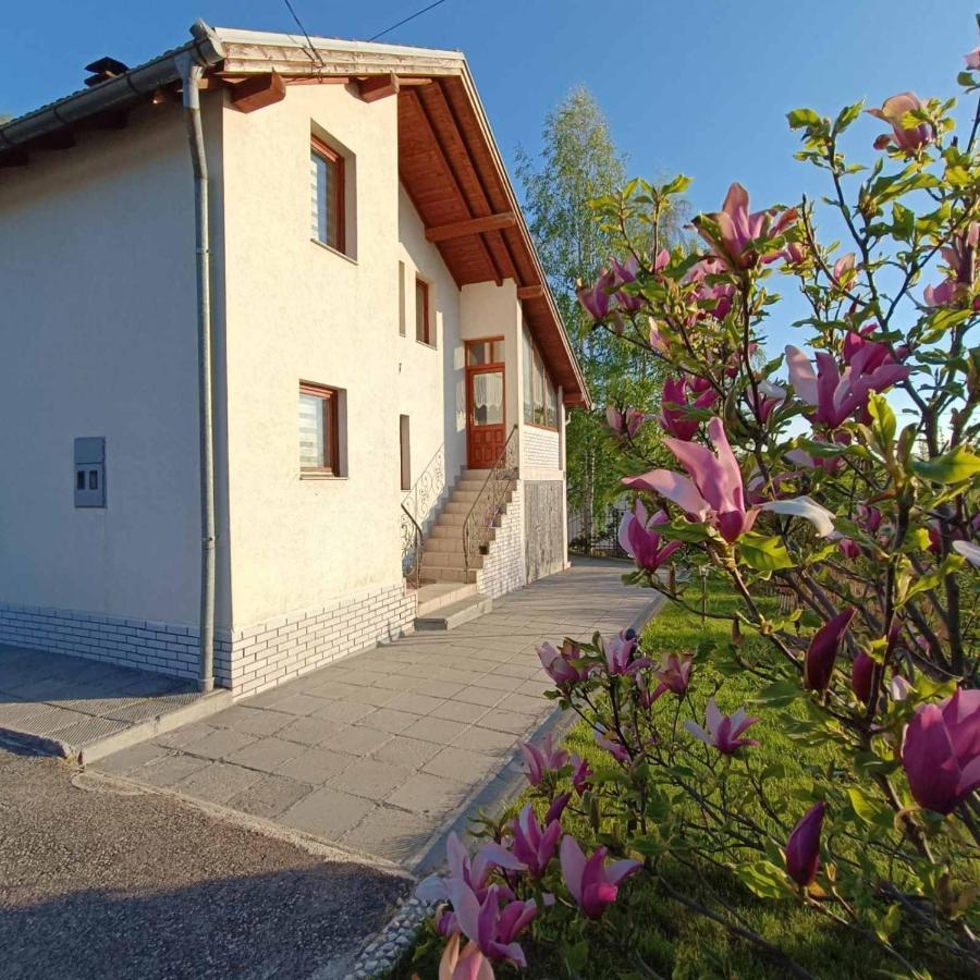 Holiday Home Green Sarajevo Bagian luar foto